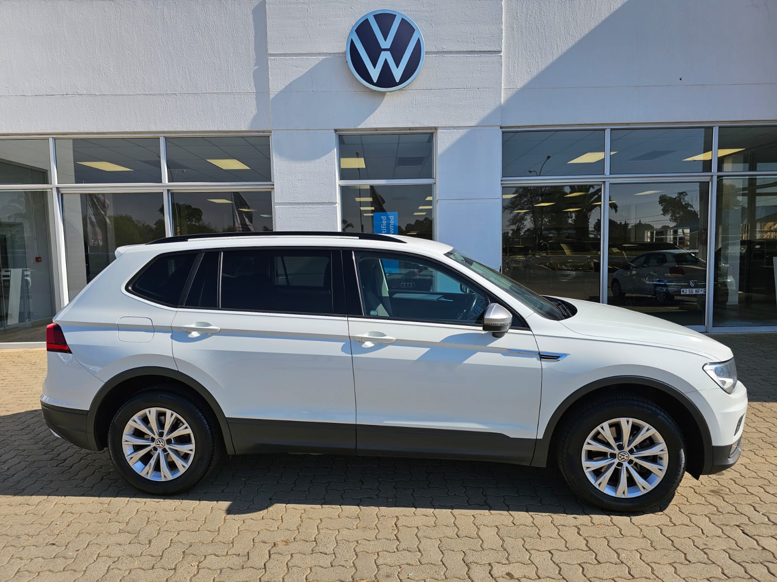 Volkswagen (VW) Tiguan Allspace 1.4 TSi Trendline DSG (110kW)