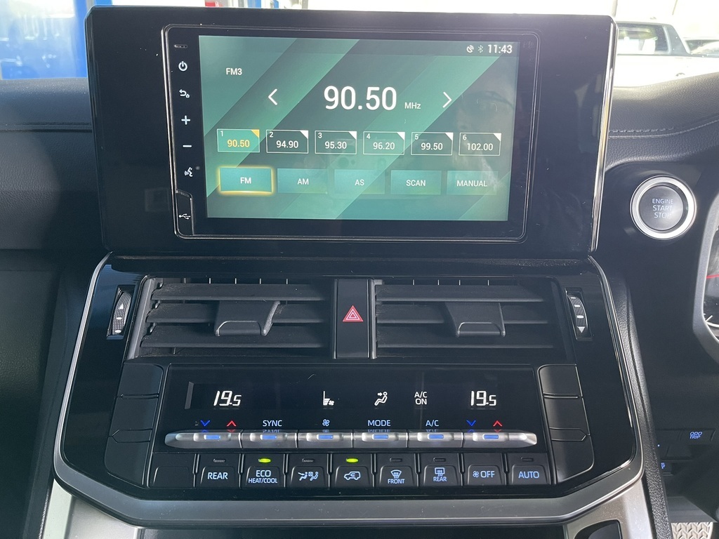 Toyota Land Cruiser 300 2024 SUV for sale