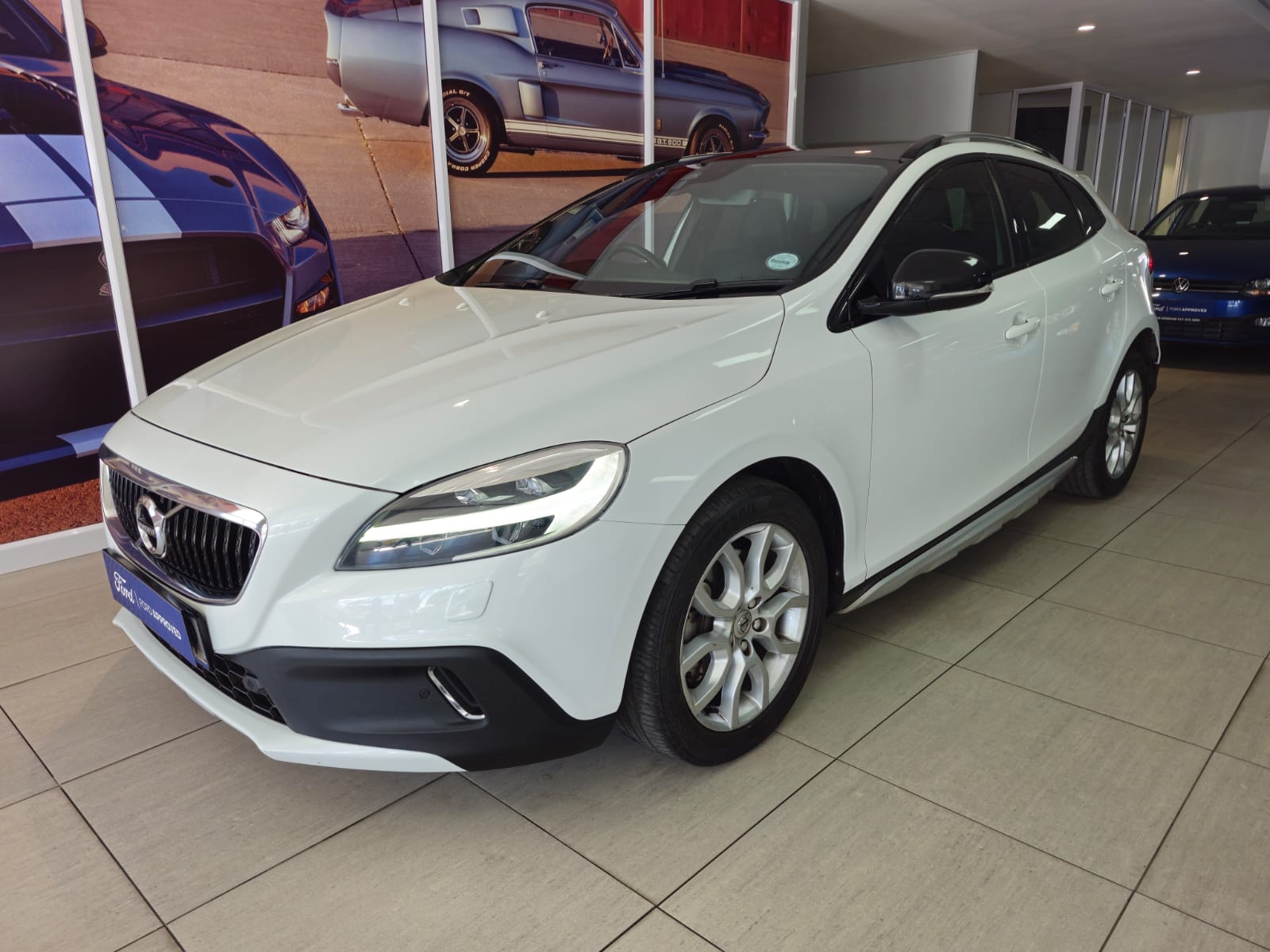 2019 Volvo V40  for sale - UH70825