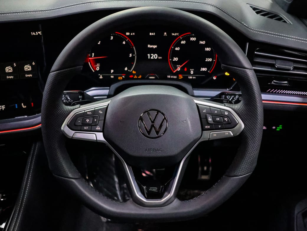 Volkswagen Touareg 2025 SUV for sale
