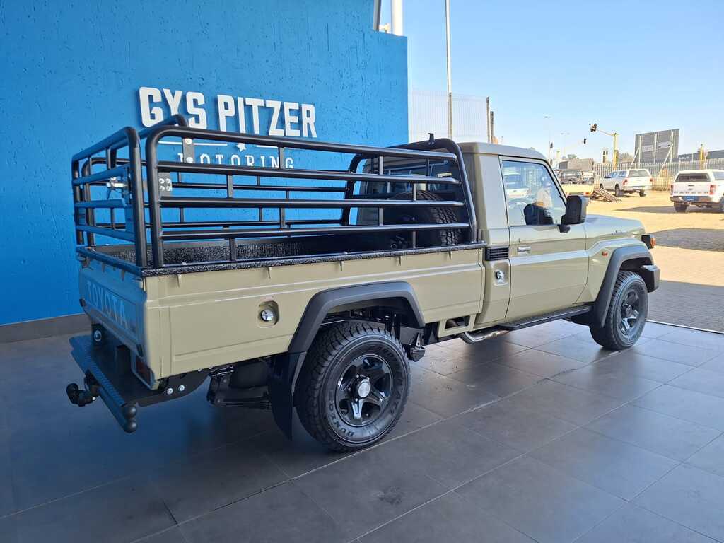Manual Toyota Land Cruiser 79 2025 for sale