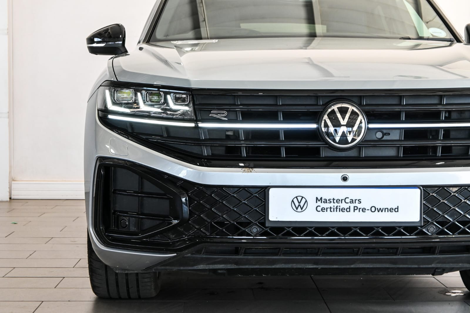 Automatic Volkswagen Touareg 2024 for sale