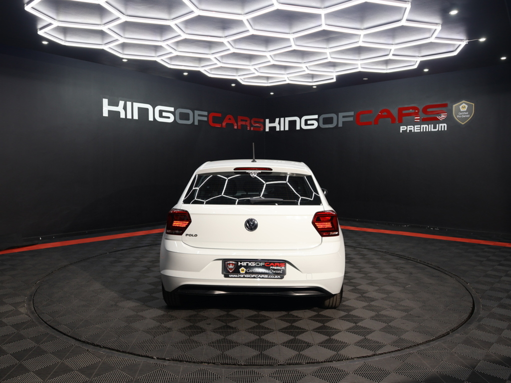 Manual Volkswagen Polo Hatch 2019 for sale