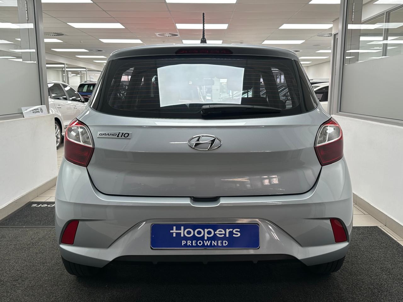 Automatic Hyundai Grand i10 2022 for sale