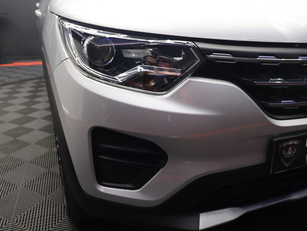 2025 Renault Triber 1.0 Zen — image 6