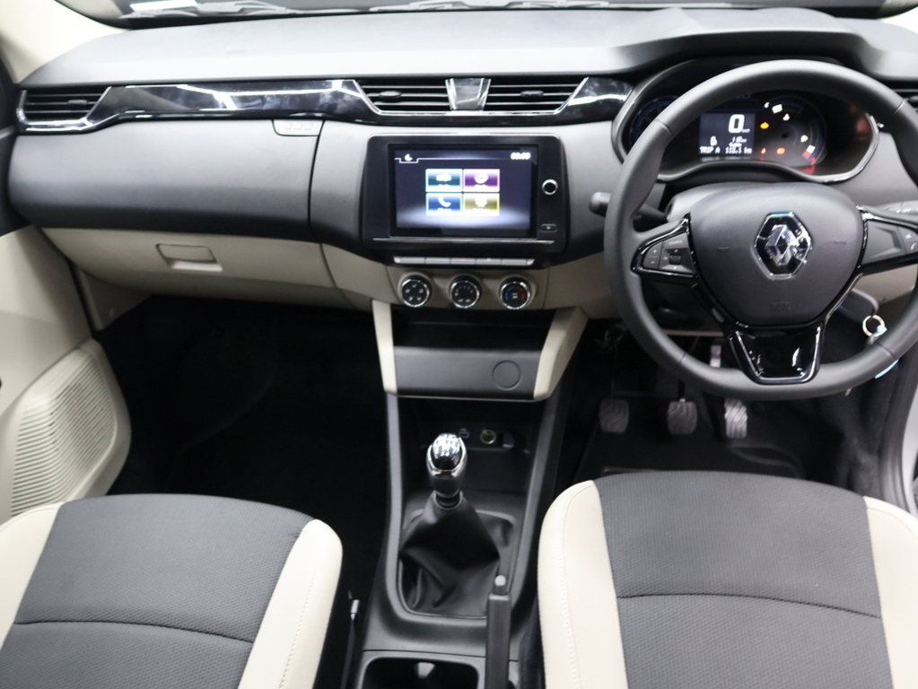2025 Renault Triber 1.0 Zen — image 8