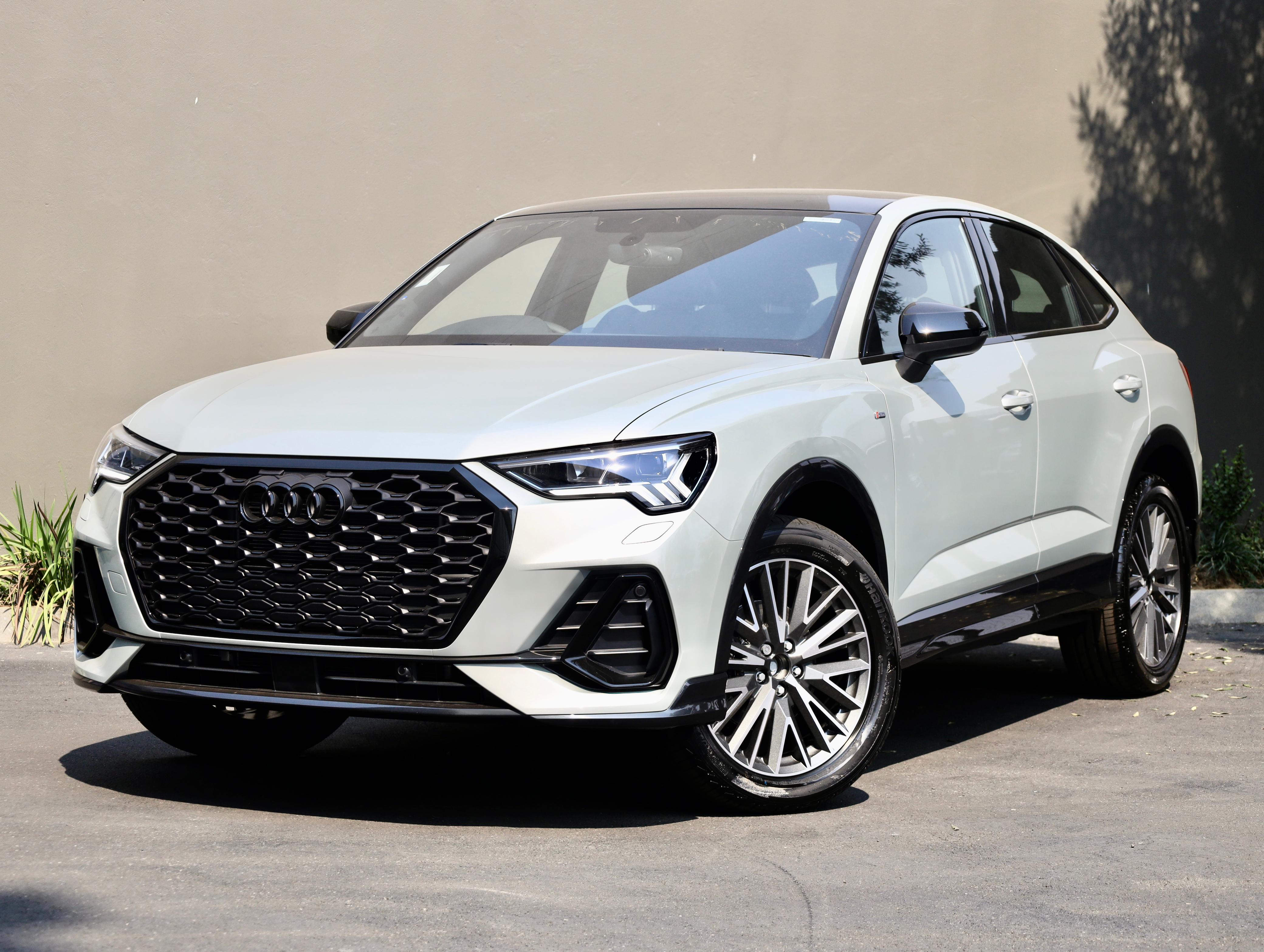 Audi Q3 Sportback  (35 TFSi) Black Edition