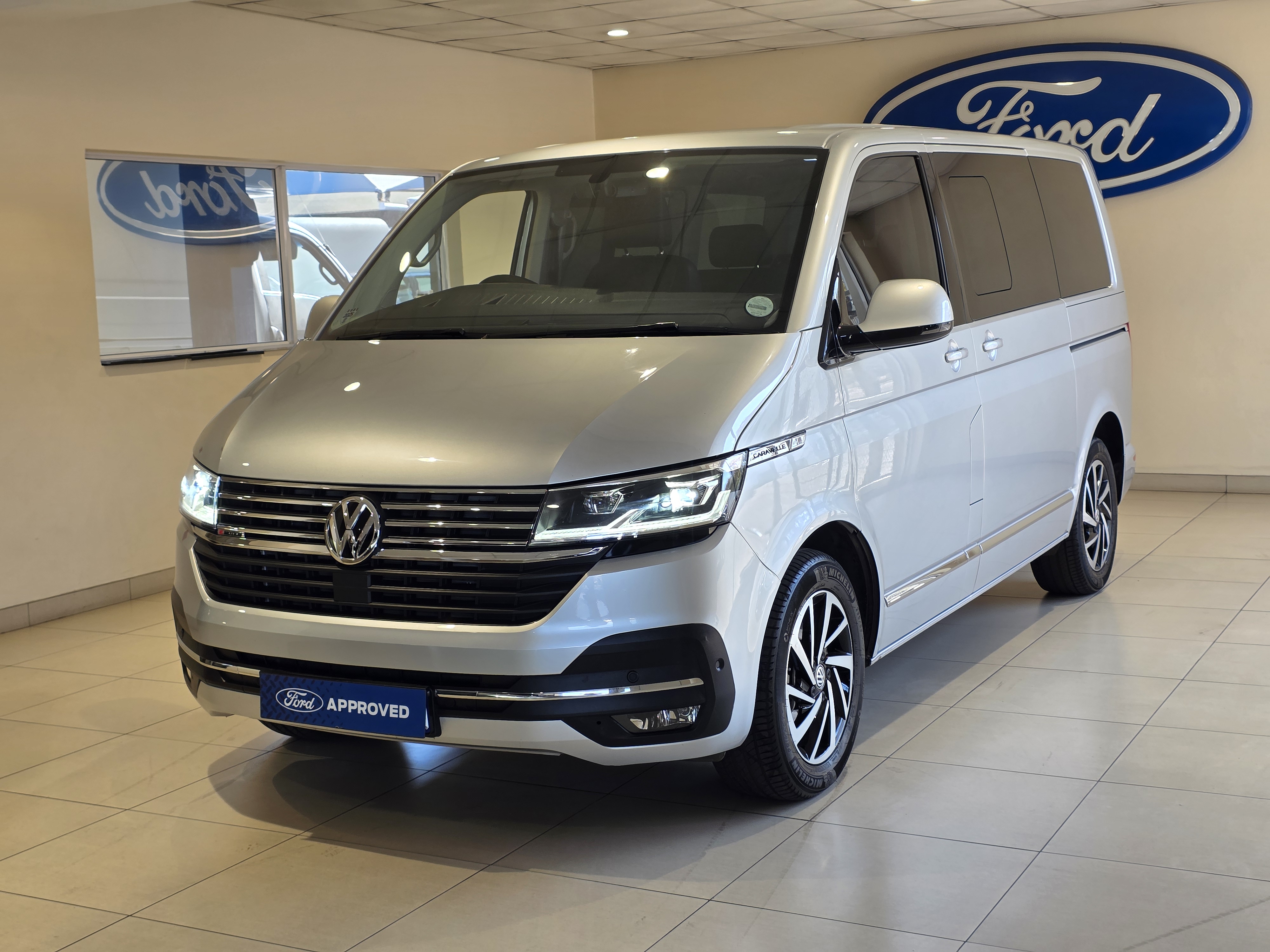 2023 Volkswagen Light Commercial Caravelle  for sale - DW1