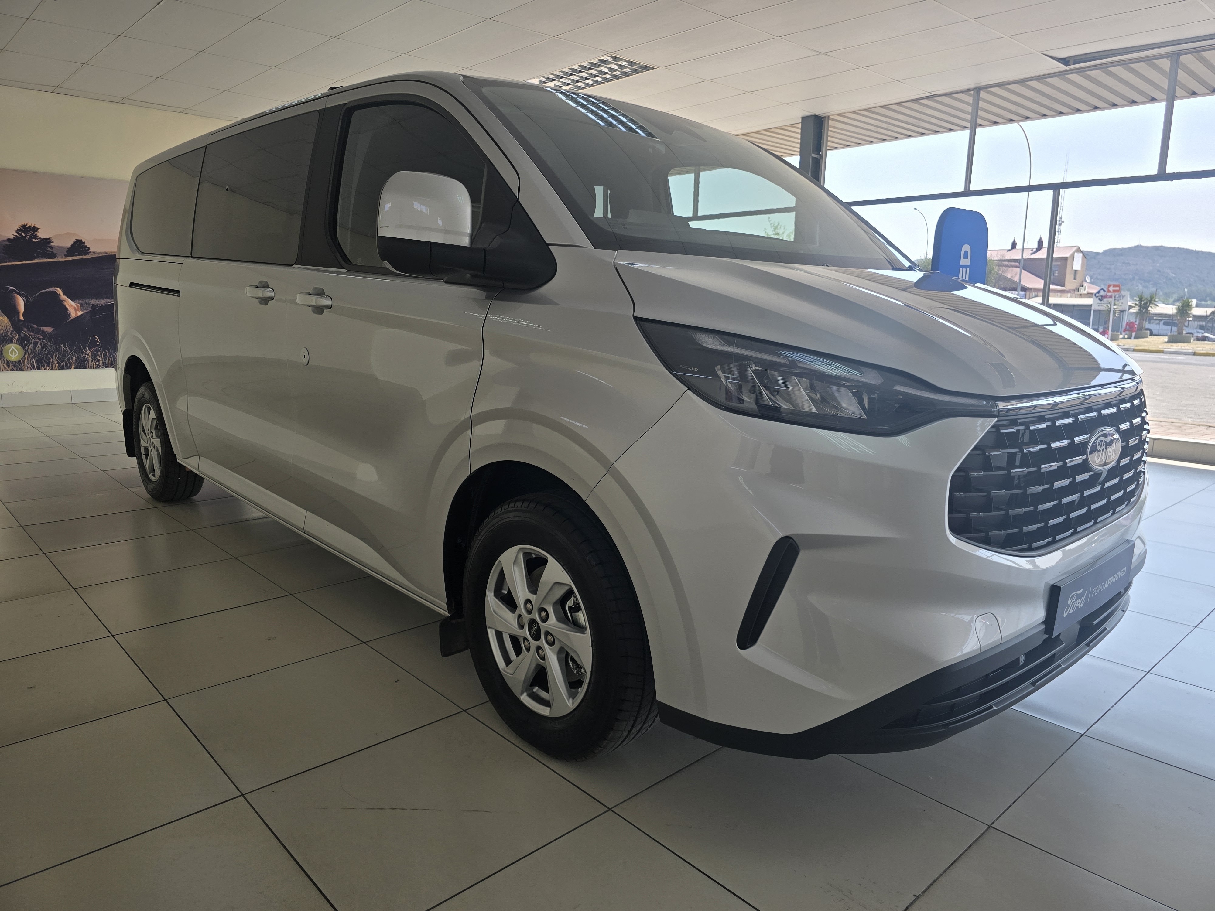 Ford Tourneo 2.0 TDCi Custom LWB Trend Auto 