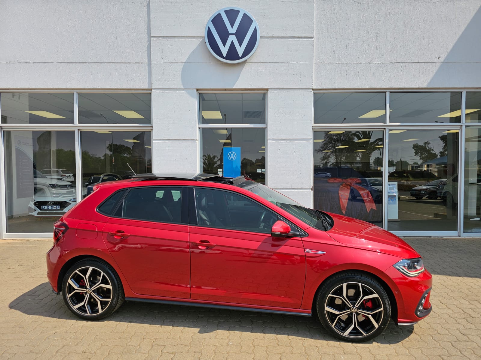 Volkswagen (VW) Polo GTi 2.0 DSG (147 kW)