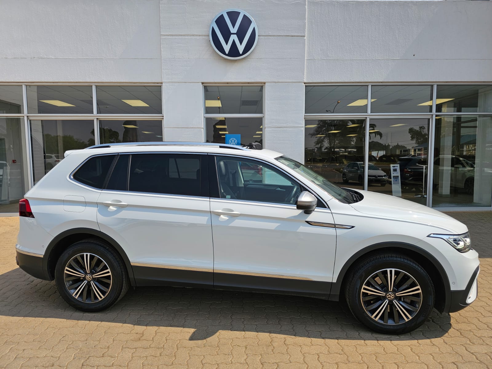 Volkswagen (VW) Tiguan Allspace 2.0 TSI Style 4Motion DSG (132kW)