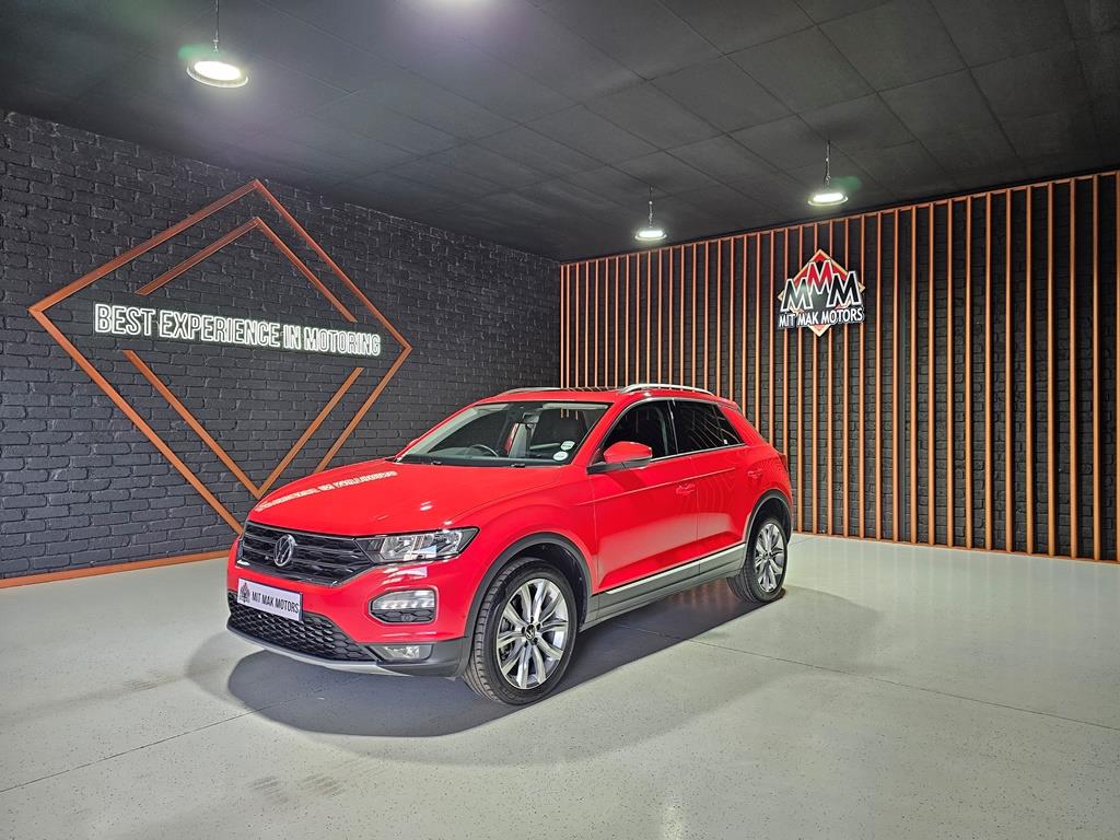 Volkswagen (VW) T-Roc 2.0 TSI Design 4Motion DSG