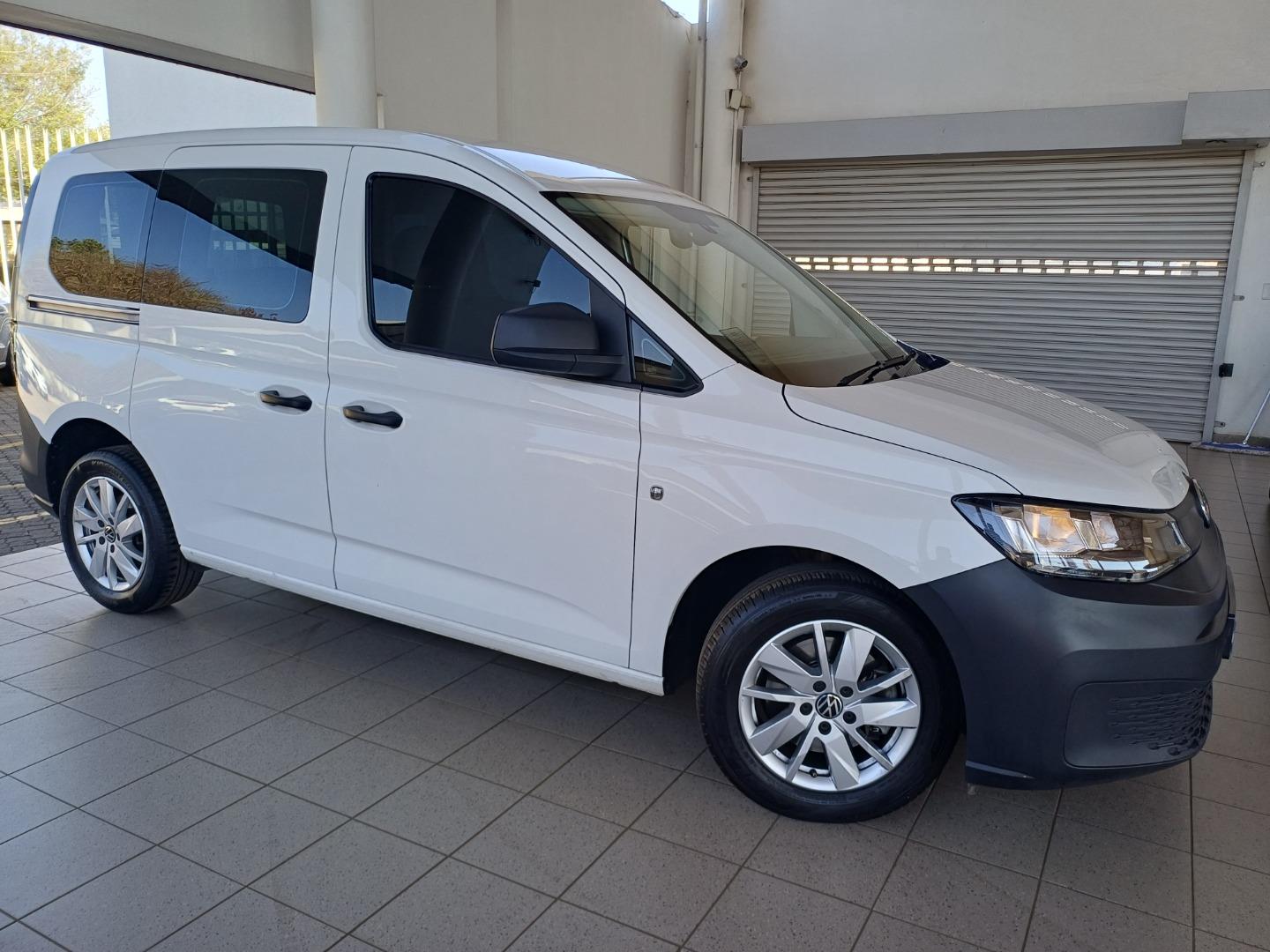 Volkswagen (VW) Caddy Kombi1.6i (7 Seater)
