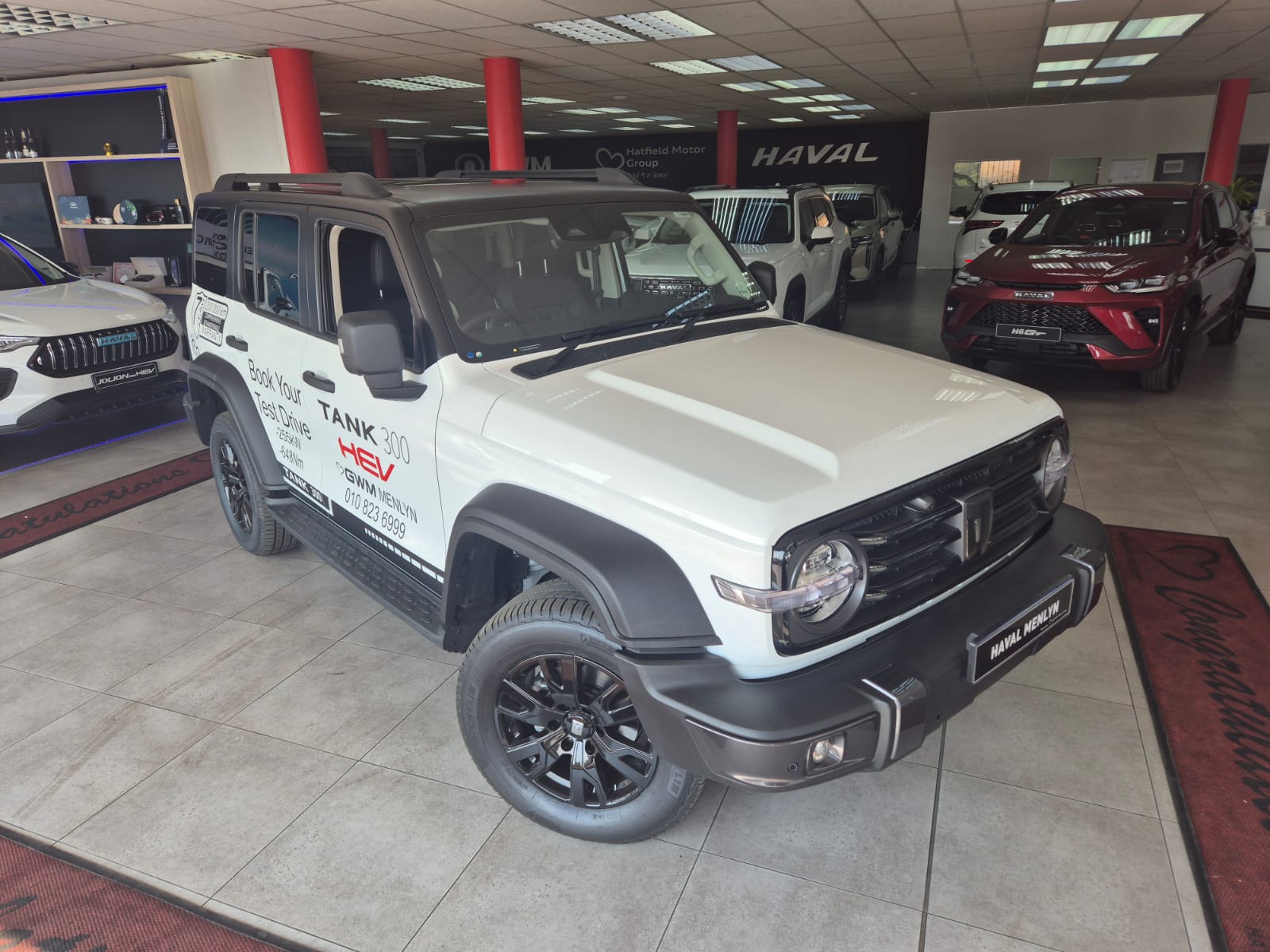 GWM Tank 300 2.0T Super Luxury Hybrid Auto 4x4