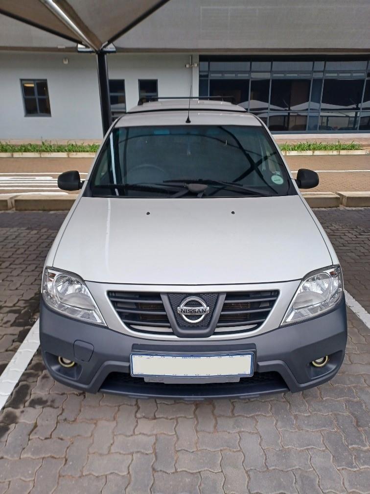 Nissan NP200 1.6i Pack