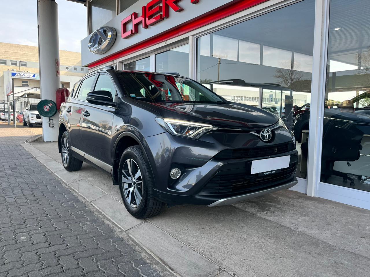 2017 Toyota RAV4  for sale - 326635/1