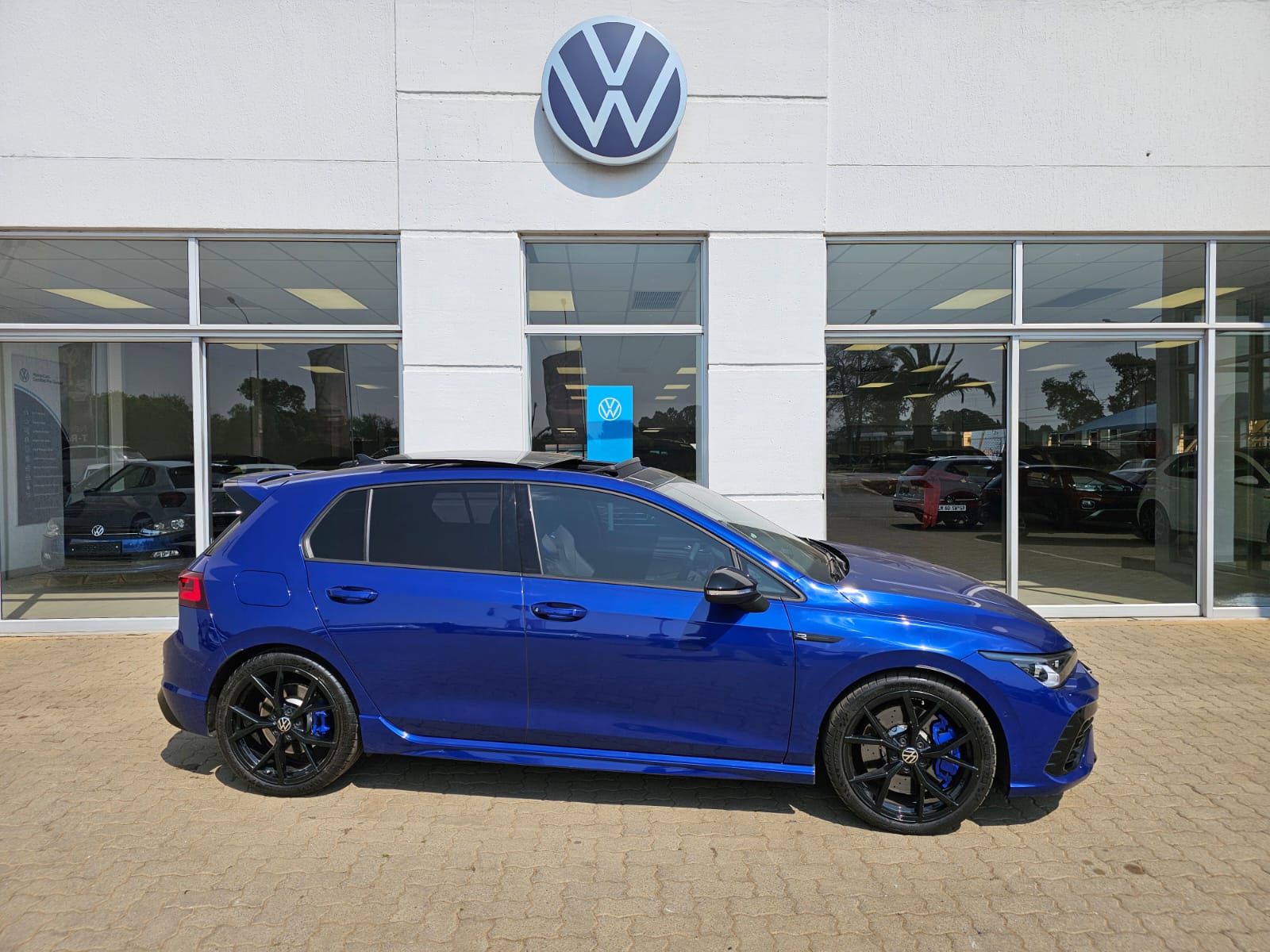 Volkswagen (VW) Golf 8 2.0 TSI R DSG