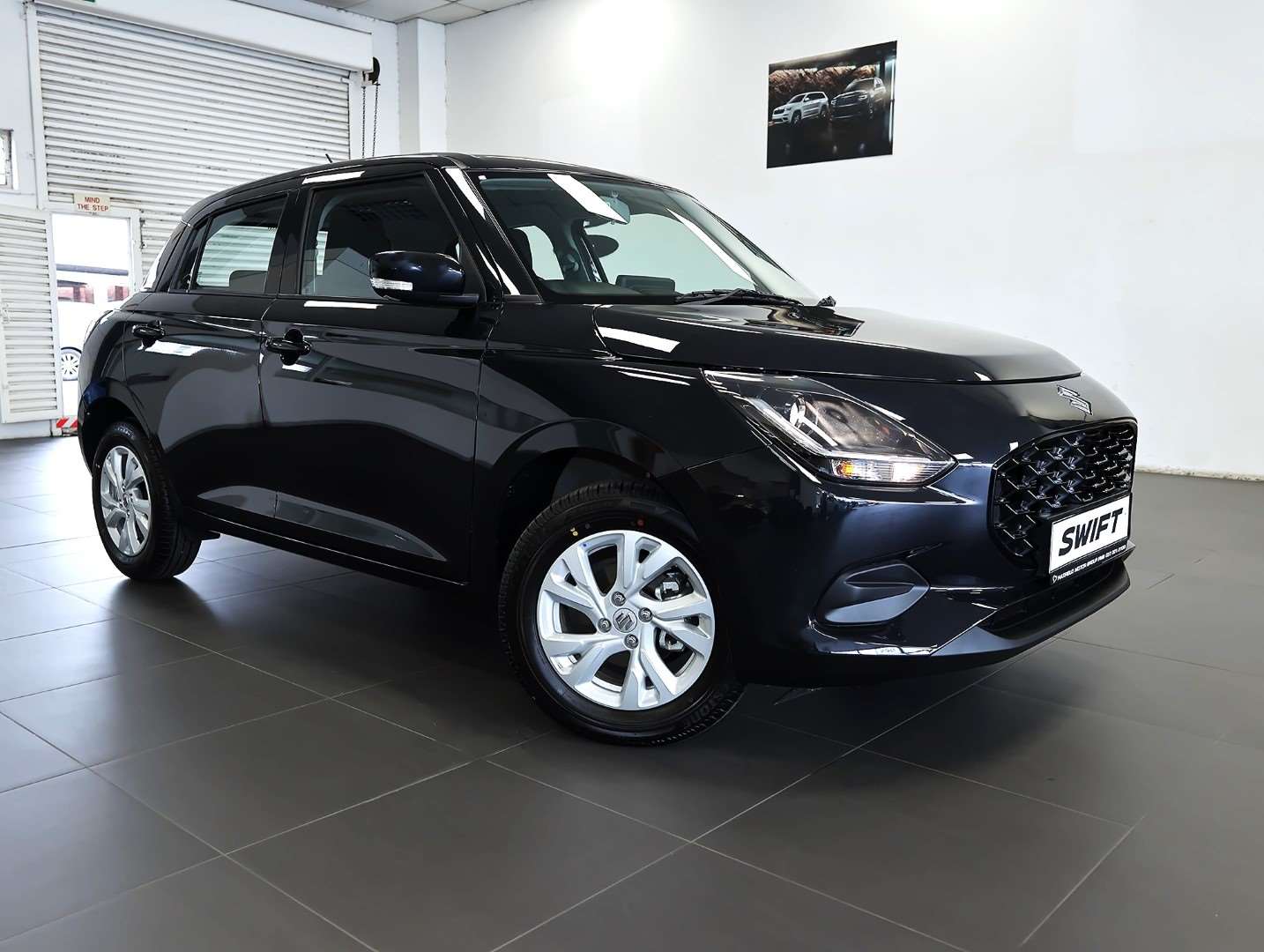 2025-BluishBlackPearl-Suzuki-