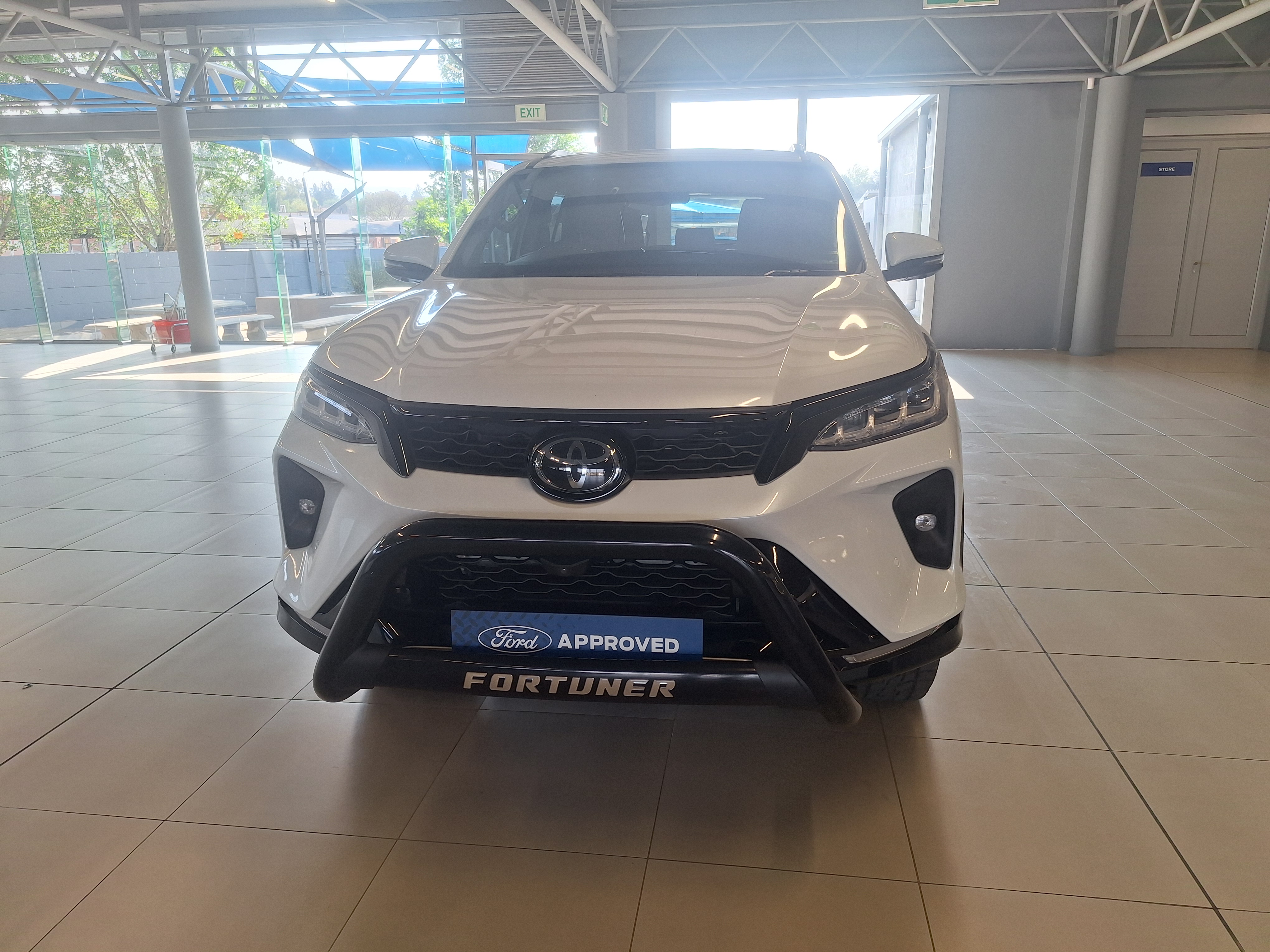 Toyota Fortuner VI 2.8GD-6 VX Auto 