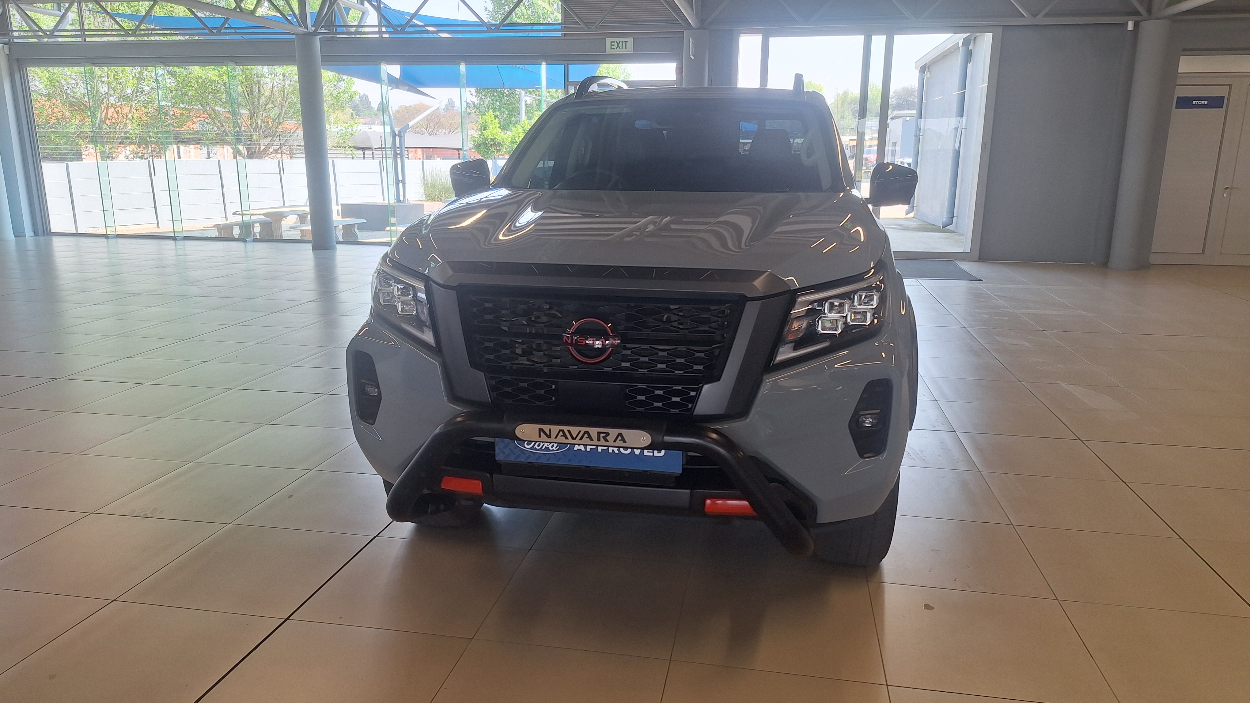 Nissan Navara 2.5 DDTi Pro-4X Double Cab Auto 4x4
