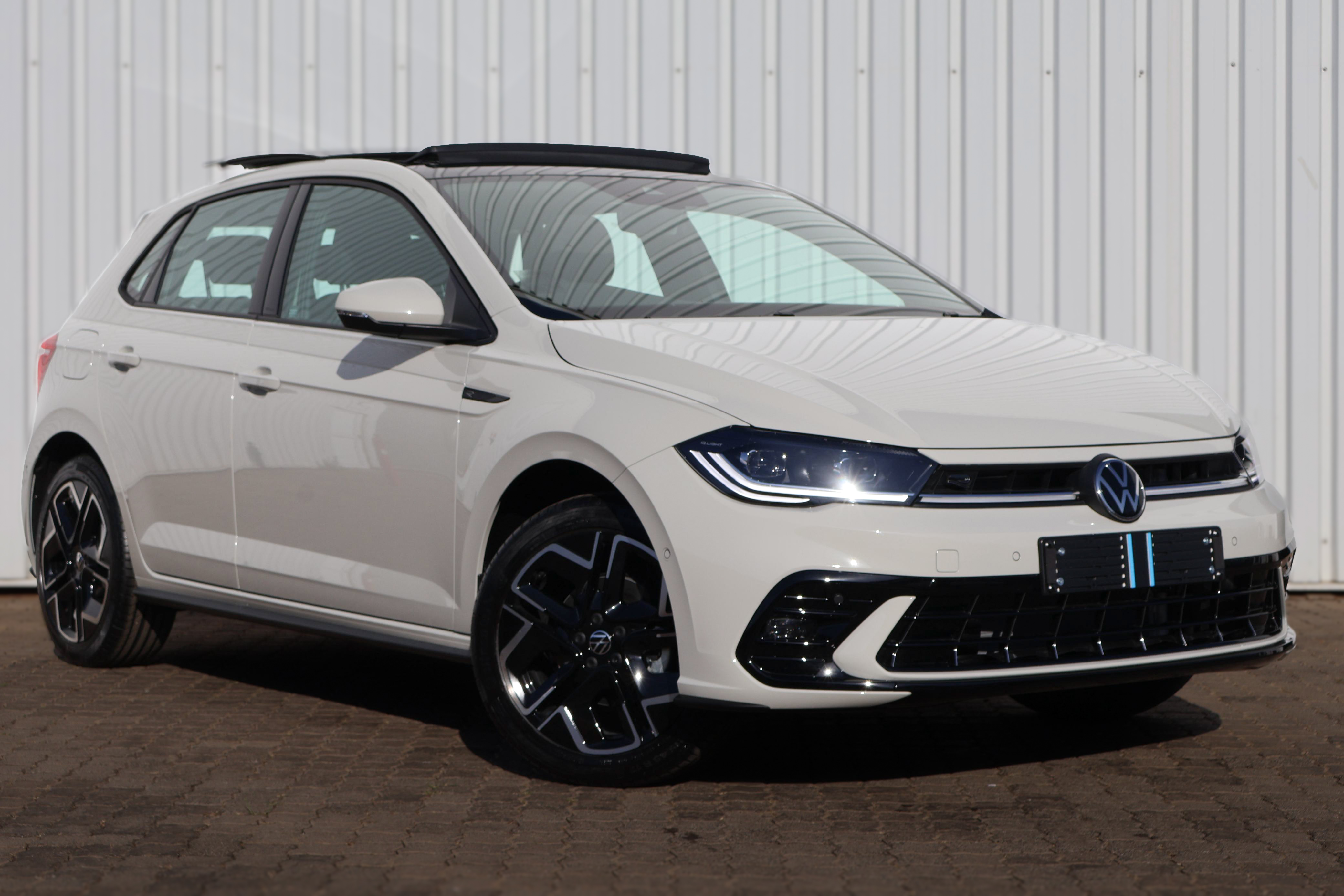 2025 Volkswagen VW Polo 1.0 TSi R-Line 85kW Q2FyTGlzdGluZzo1MzQ0NzQ ...