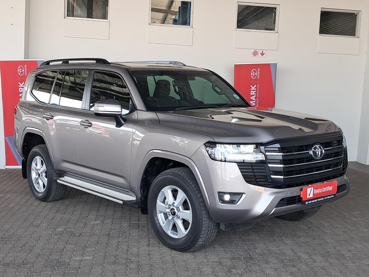 Toyota Land Cruiser 300 V6 3.3D GX-R