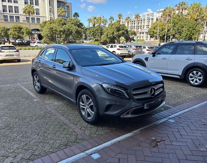 Mercedes Benz GLA 220 CDi
