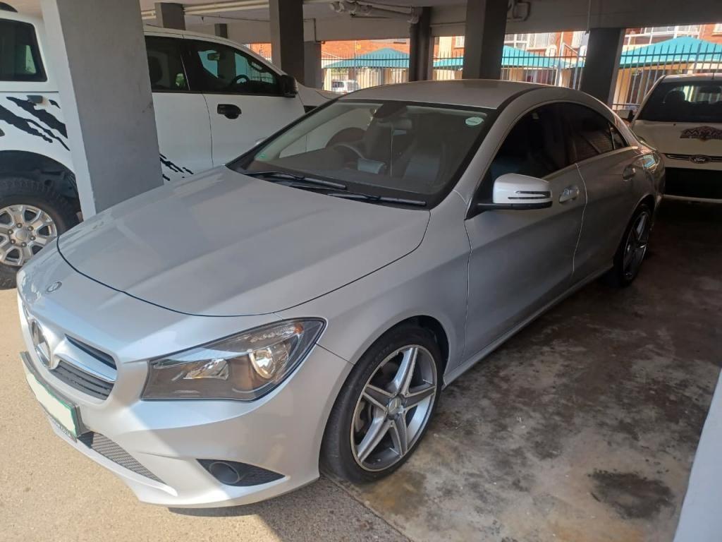 Mercedes Benz CLA 180