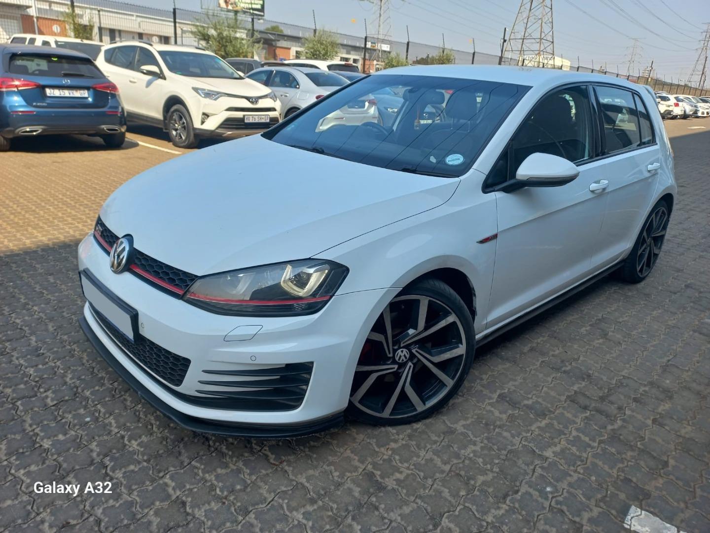 Volkswagen (VW) Golf 7 GTi 2.0 TSi DSG