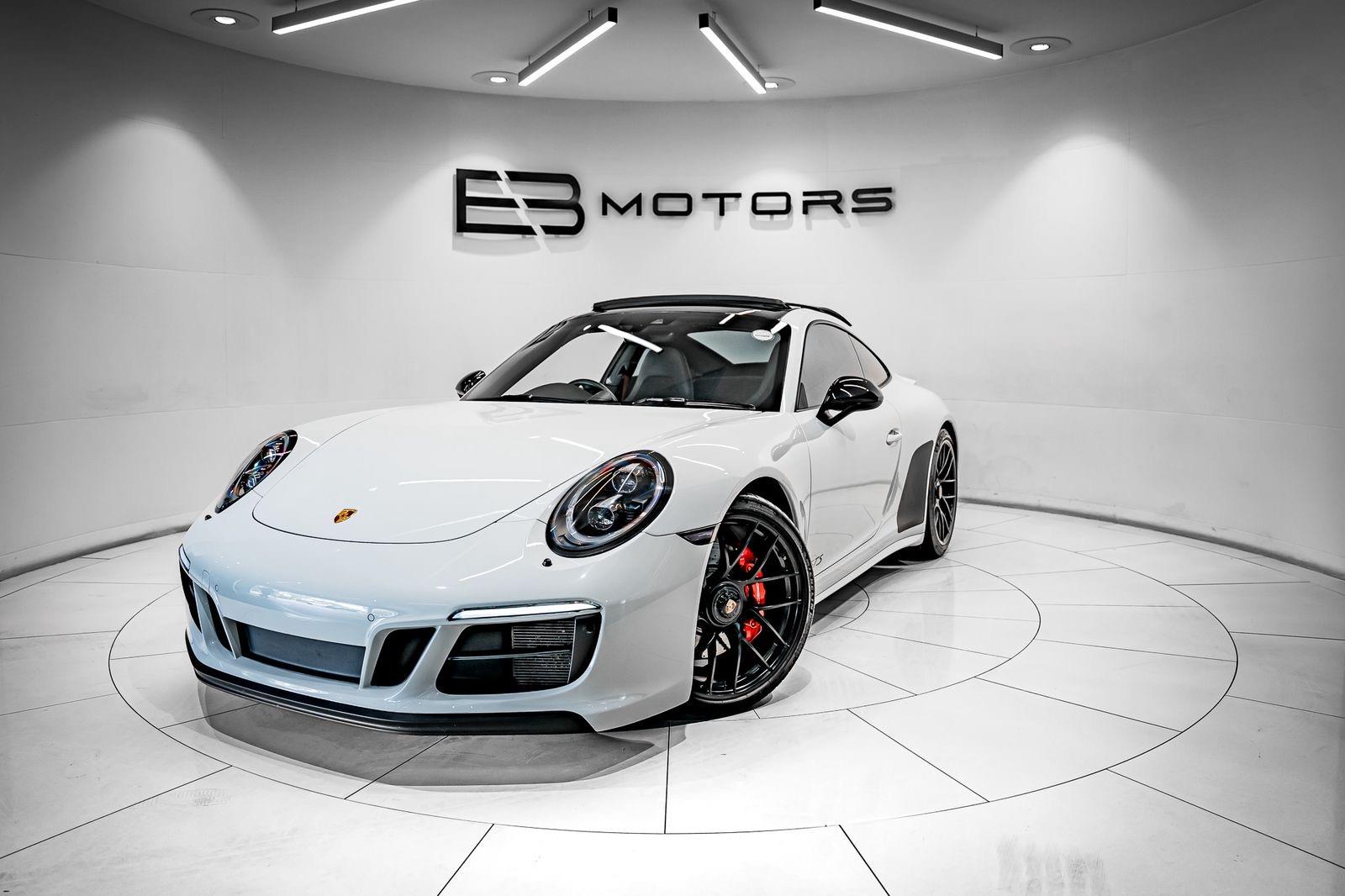 2018-White-Porsche-911-Carrera