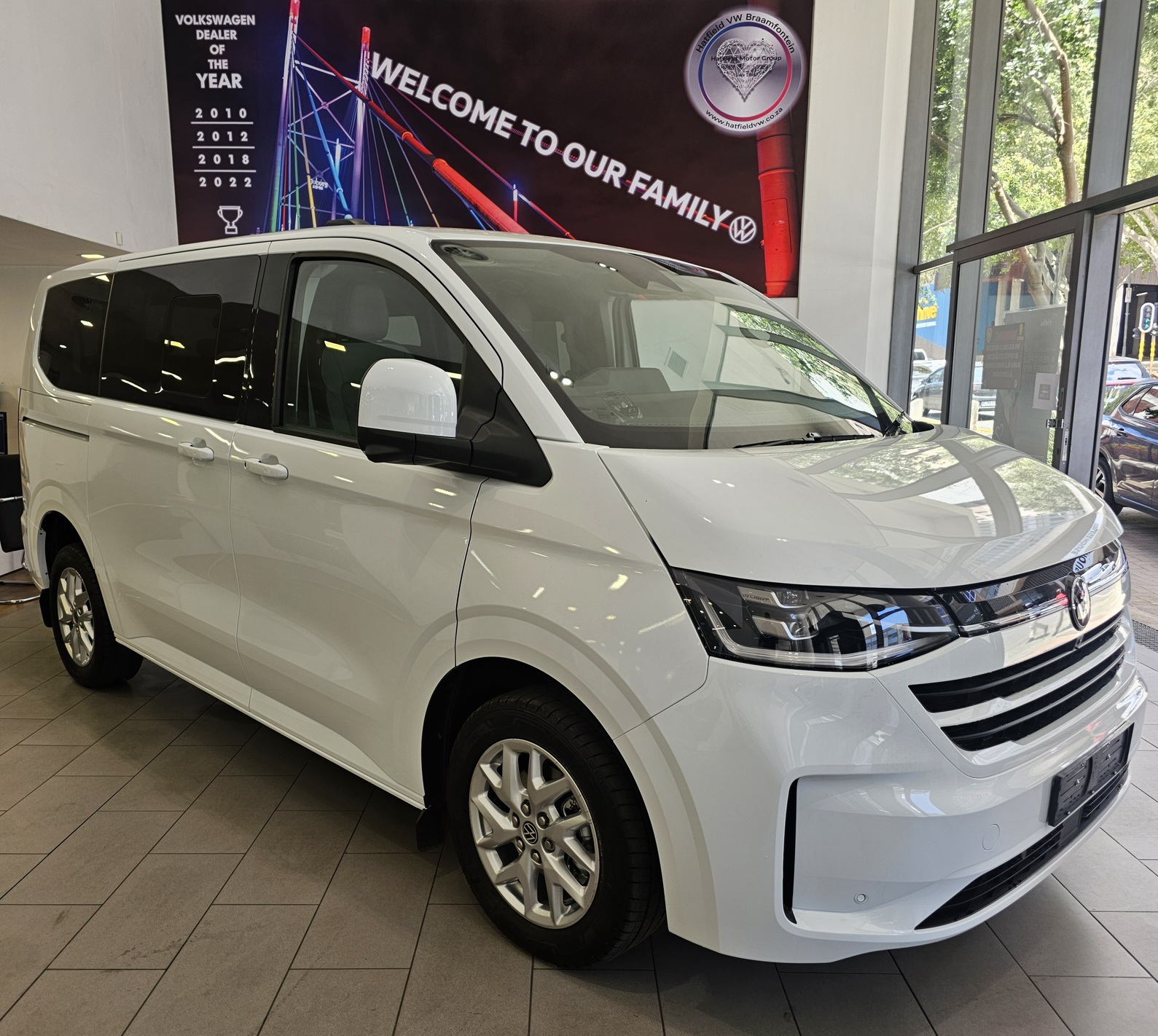 2025 Volkswagen Light Commercial Transporter Kombi  for sale - 8262440