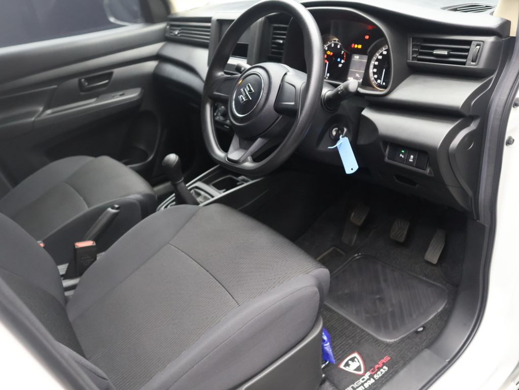2025 Suzuki Ertiga 1.5 GA MT — image 9