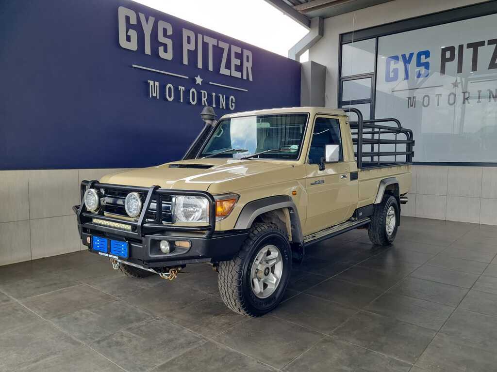 2018 Toyota Land Cruiser 79  for sale - 65114