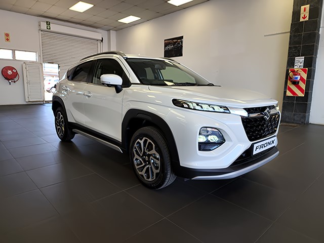 2025-ArcticWhitePearlMetallic-