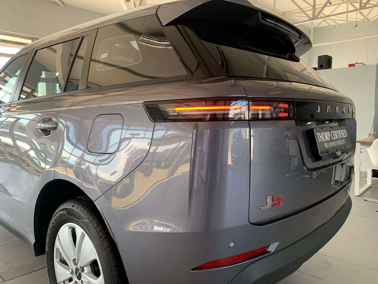 JAECOO J5 1.5T Glacier - Image 5
