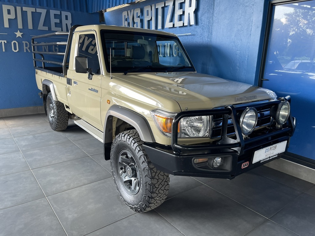 2017 Toyota Land Cruiser 79  for sale - WON14222