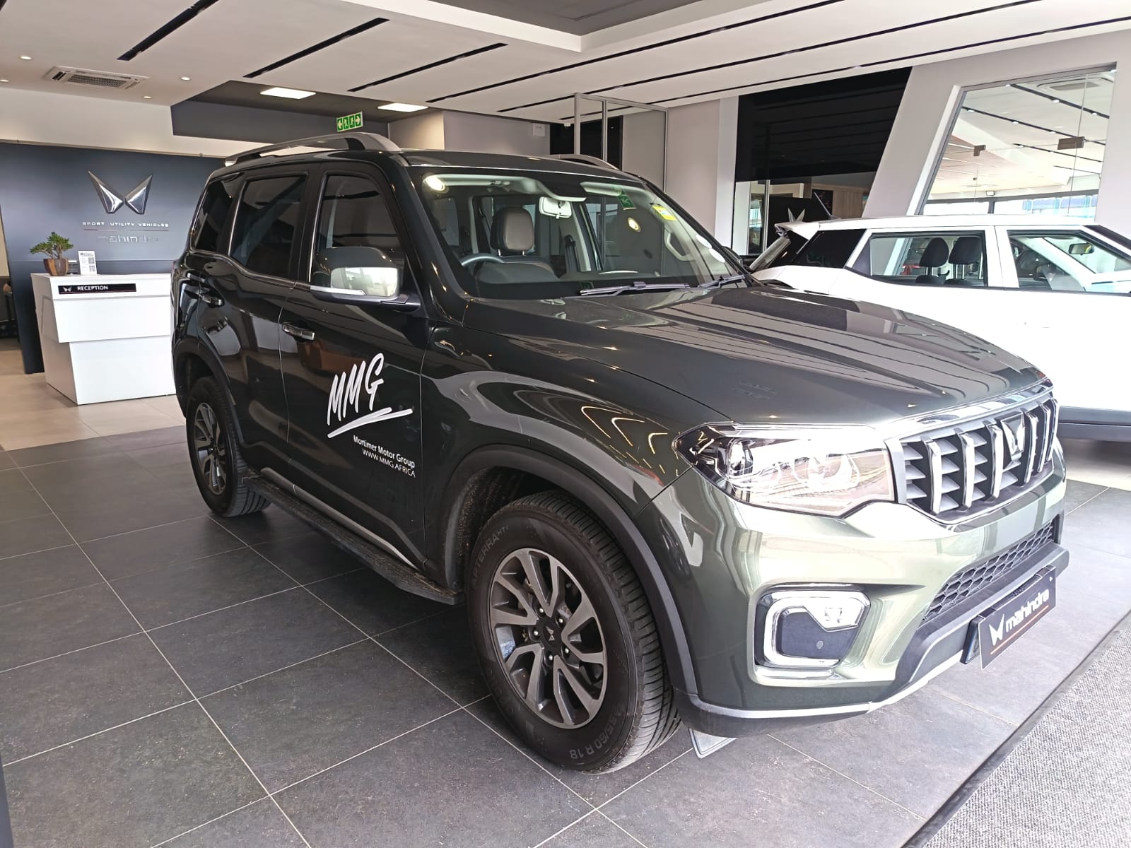 Mahindra Scorpio-N D AT 4WD Z8L 7S