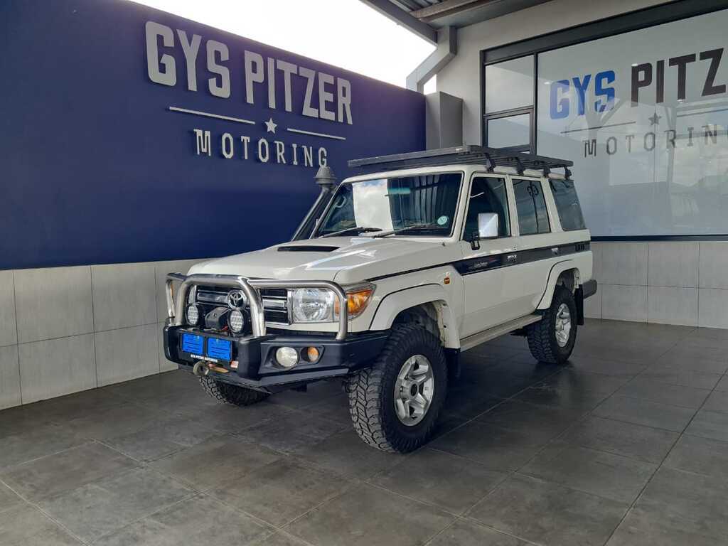 2017 Toyota Land Cruiser 76  for sale - 65235