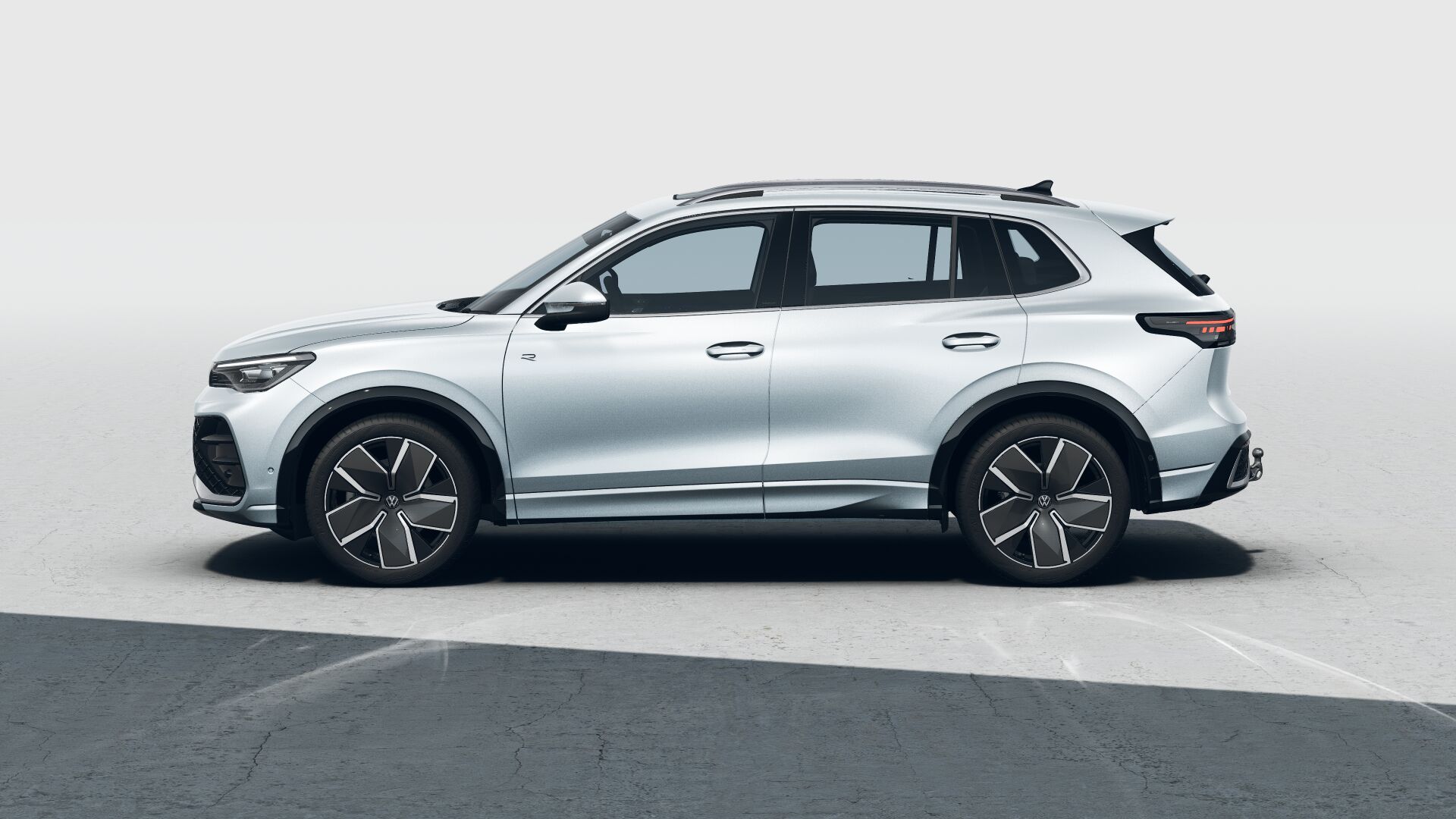 Volkswagen (VW) Tiguan 2.0 TDi R-Line 4M DSG for sale in Gauteng ...