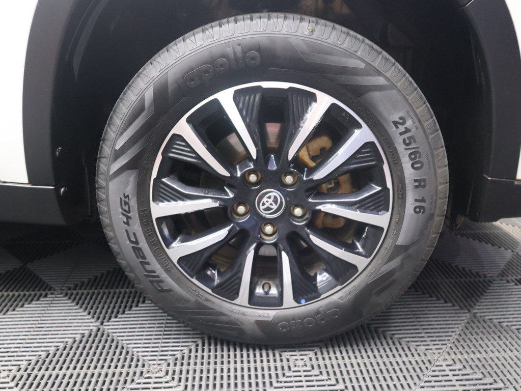 2023 Toyota Urban Cruiser 1.5 XR MT — image 7