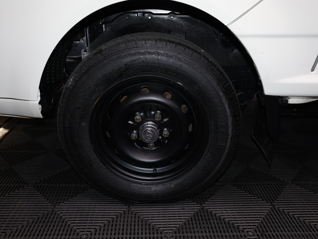 2020 Hyundai H100 Bakkie 2.6D Deck — image 7