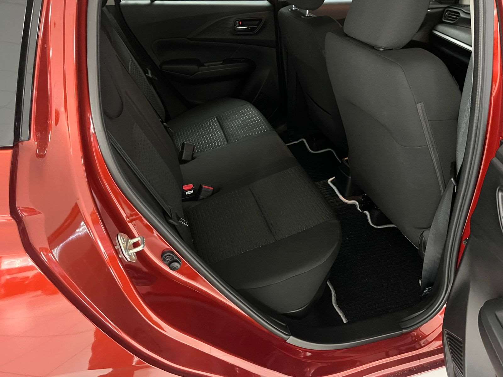 Suzuki Swift 1.2 GLX MT - Image 7