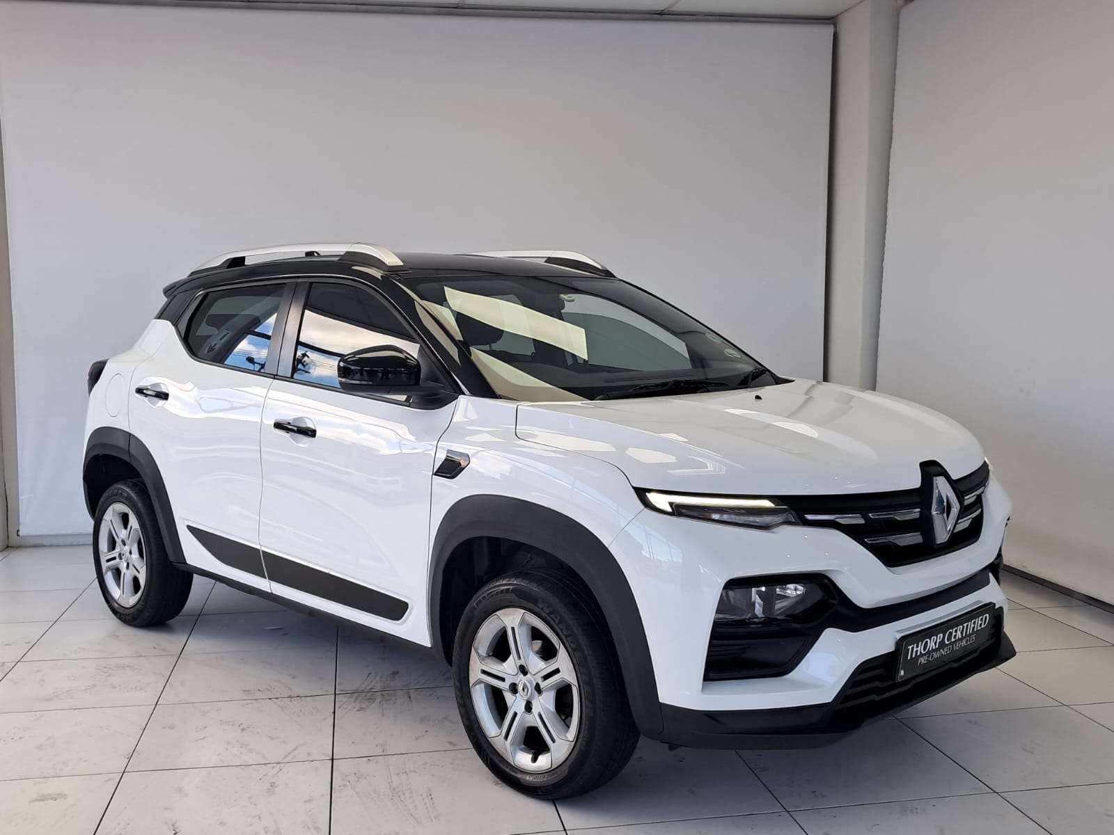 2022 Renault Kiger 1.0 Turbo Zen Q2FyTGlzdGluZzo2MTUzOTU R169999