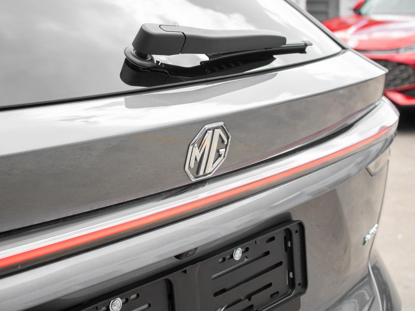 MG HS 2.0T AT Luxury - Image 9