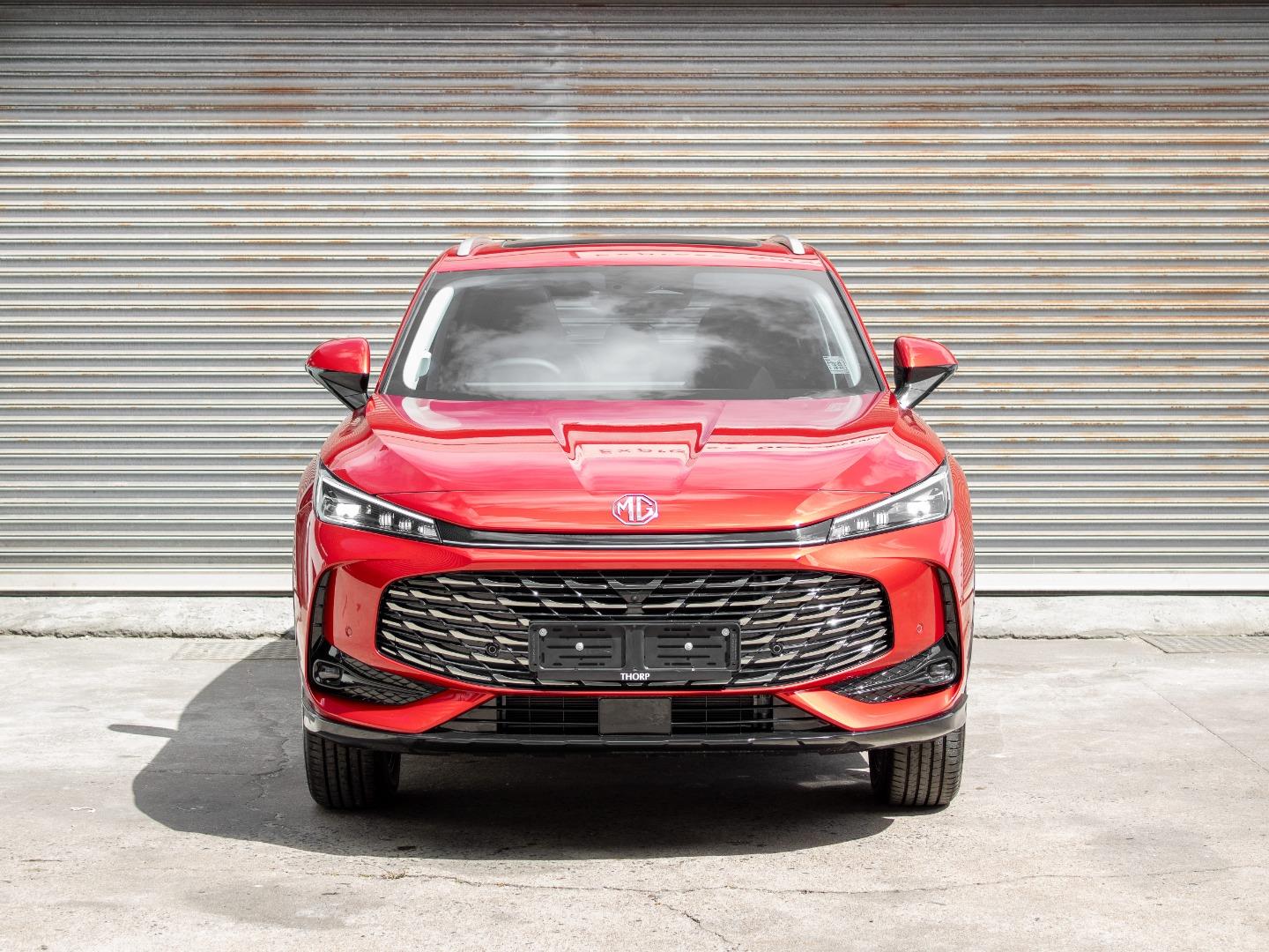 MG HS 2.0T AT Luxury - Image 2