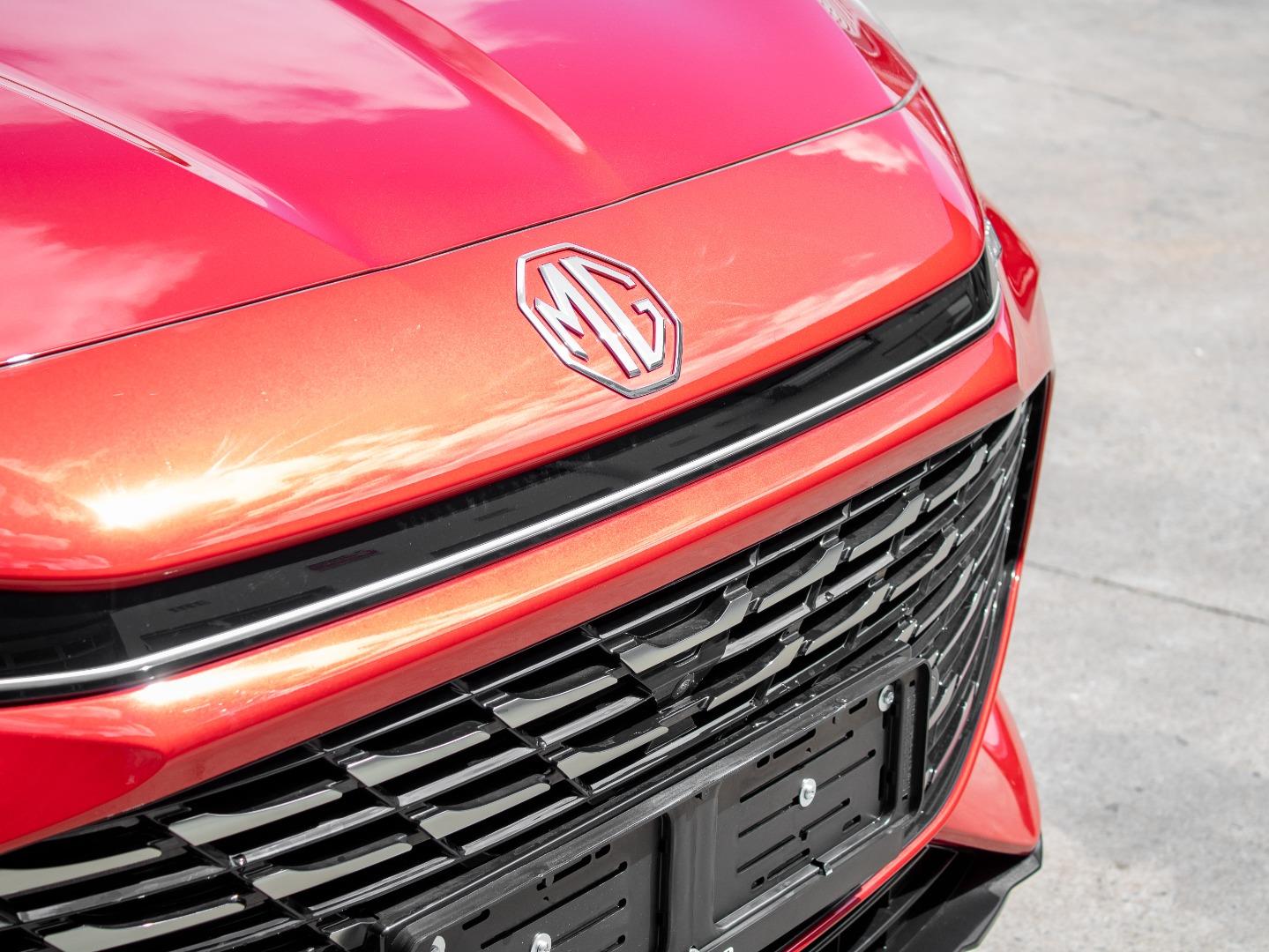 MG HS 2.0T AT Luxury - Image 5