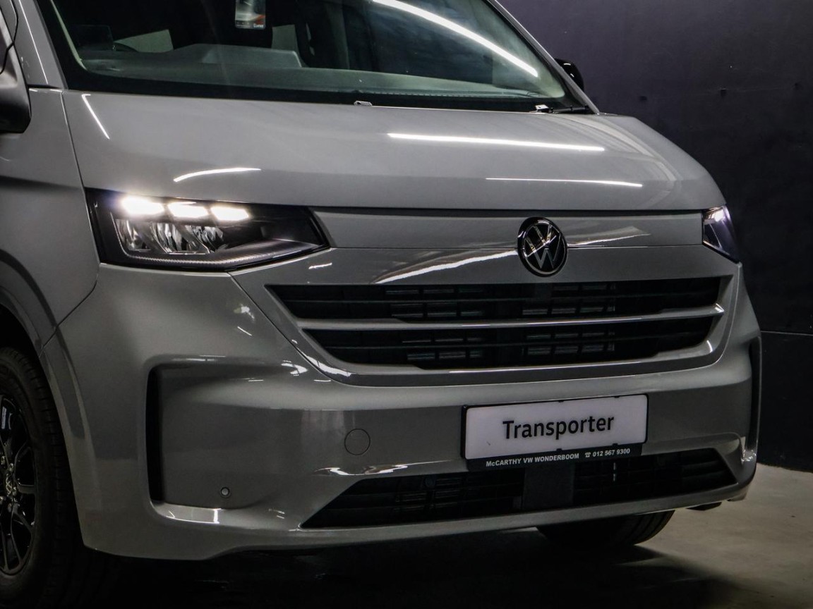 Volkswagen (VW) Transporter Kombi 2.0 TDi Basic Auto (125kW) for sale ...