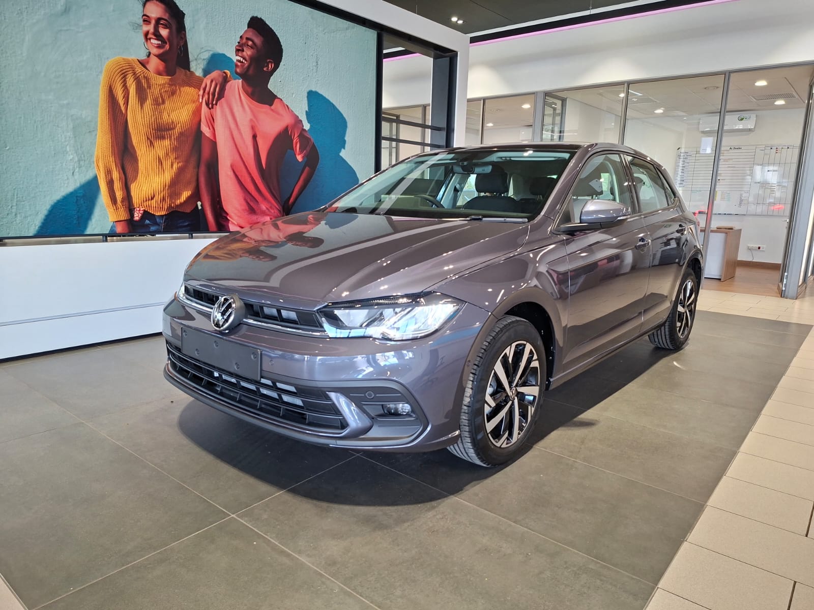 Volkswagen (VW) Polo 1.0 TSi Life DSG for sale in Gauteng ...