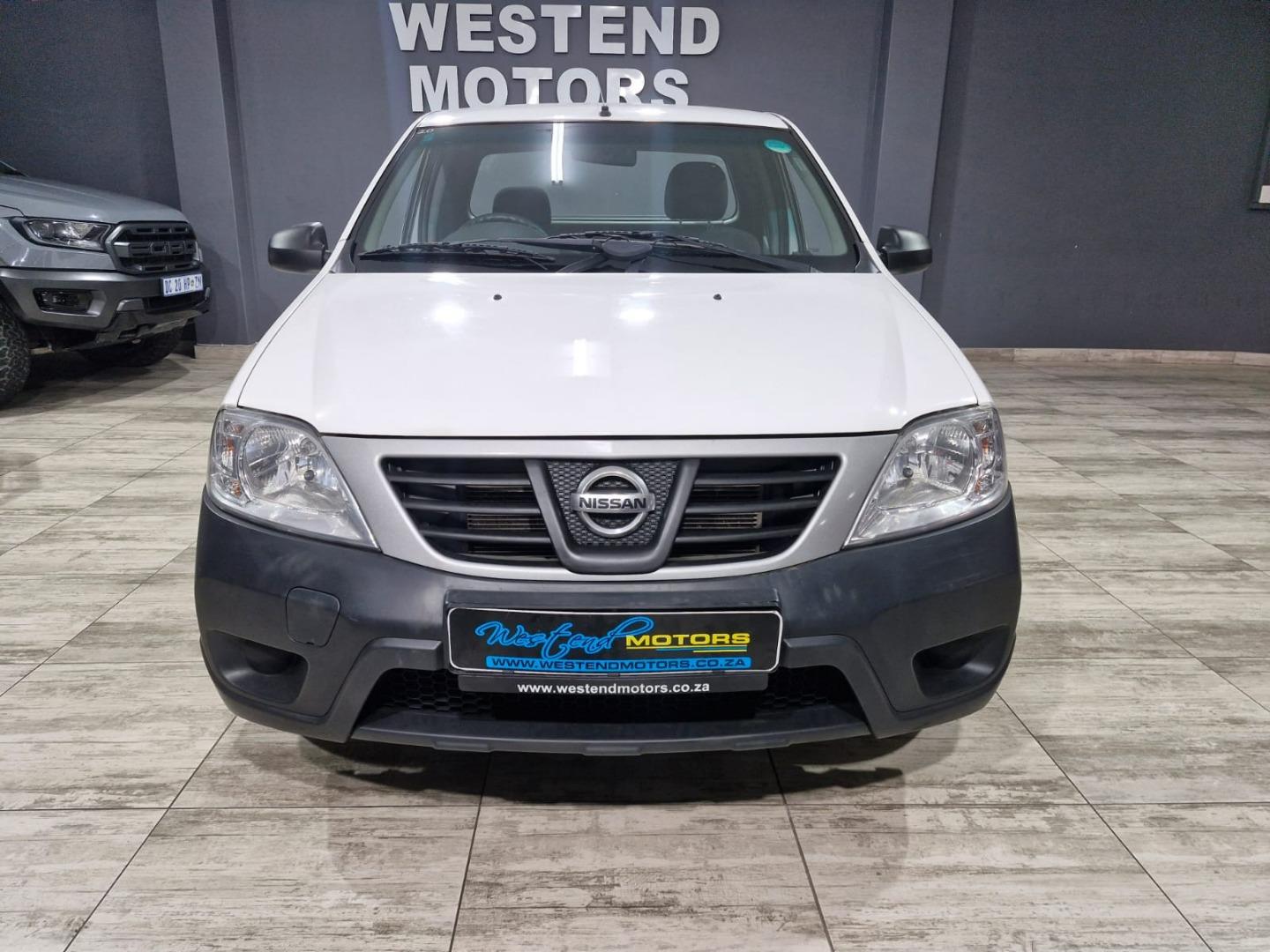 2021 Nissan NP200