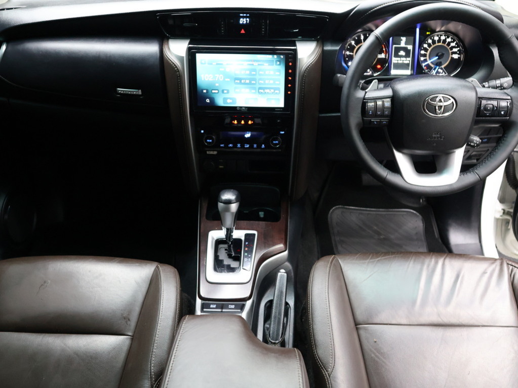 2019 Toyota Fortuner 2.8GD-6 R/B A/T — image 8